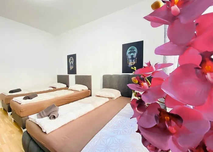 Family Studio- 7 Minutes To Schoenbrunn Palace Apartman Bécs