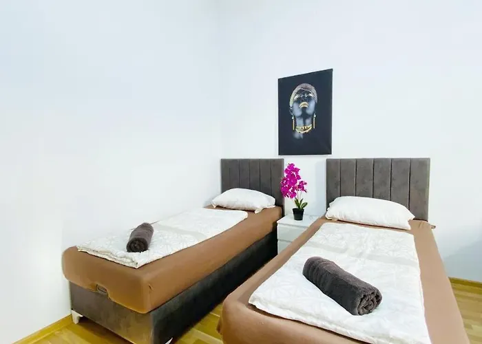 Apartman Family Studio- 7 Minutes To Schoenbrunn Palace Bécs